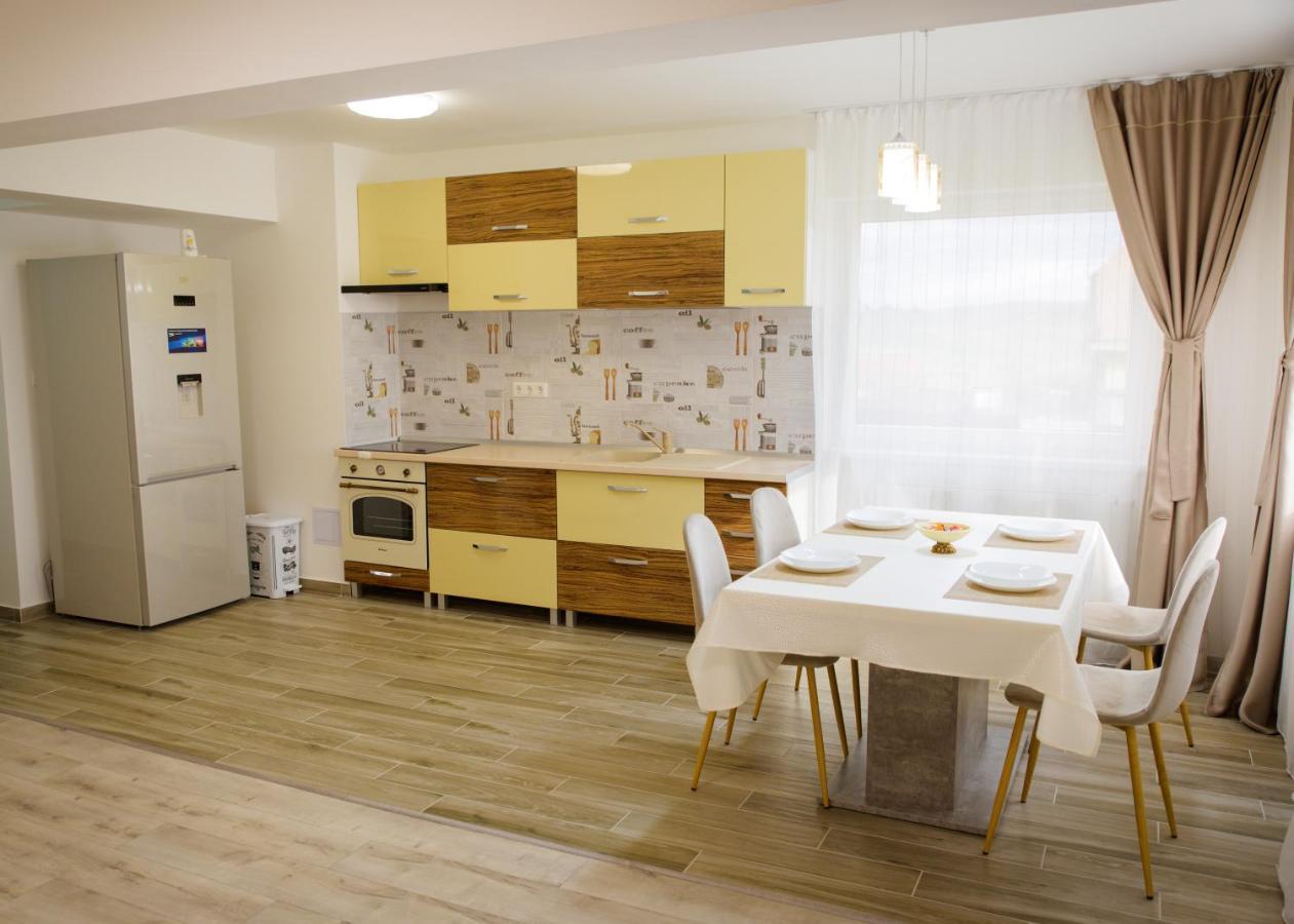 Sweet Home Меркуря-Чук Экстерьер фото